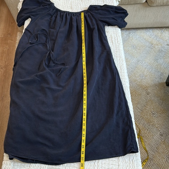 COS “Off The Shoulder Puff Sleeve dress” or on shoulder - Picture 10 of 11